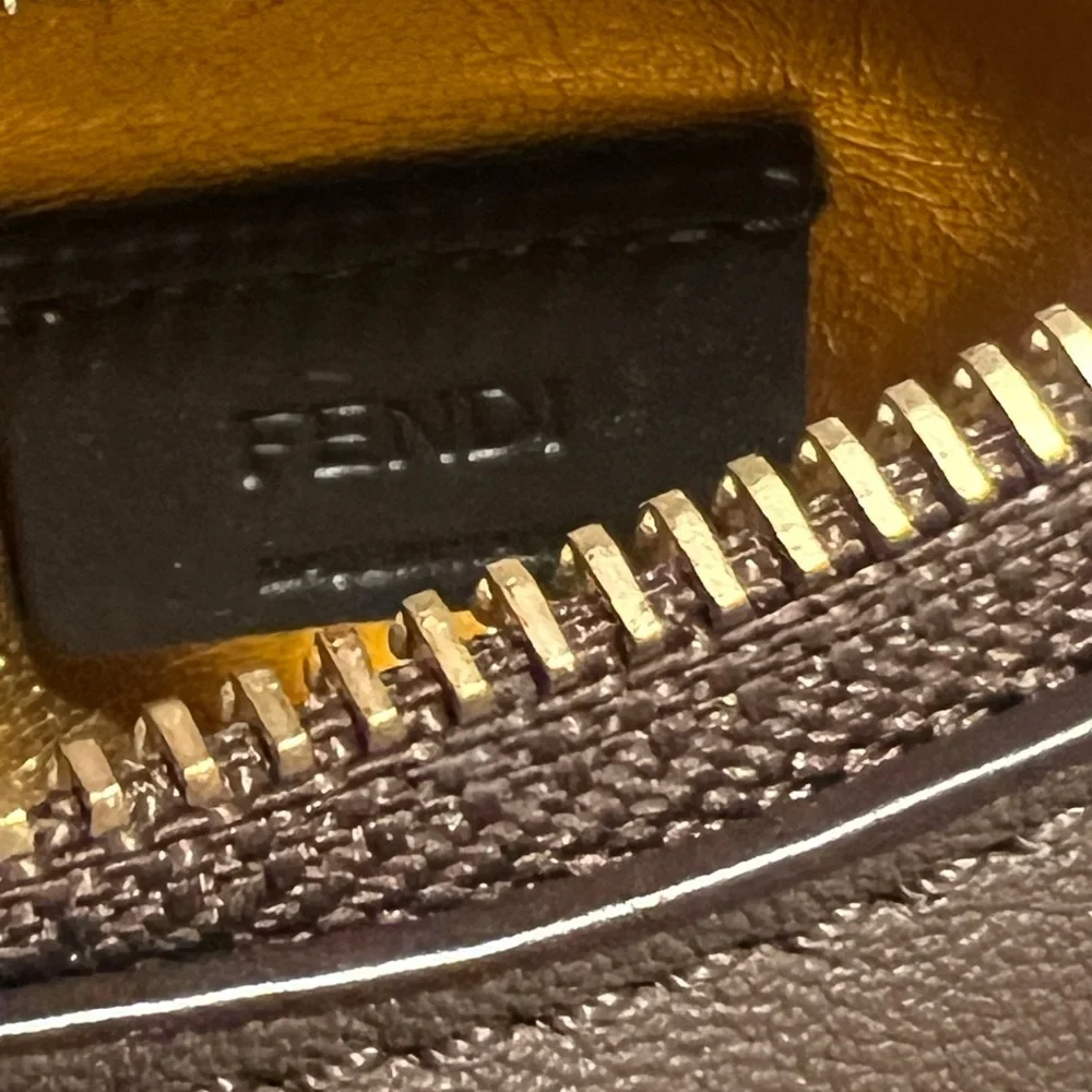 Nano Fendigraphy Fendi Brown Leather clutch - Picture 7 of 8